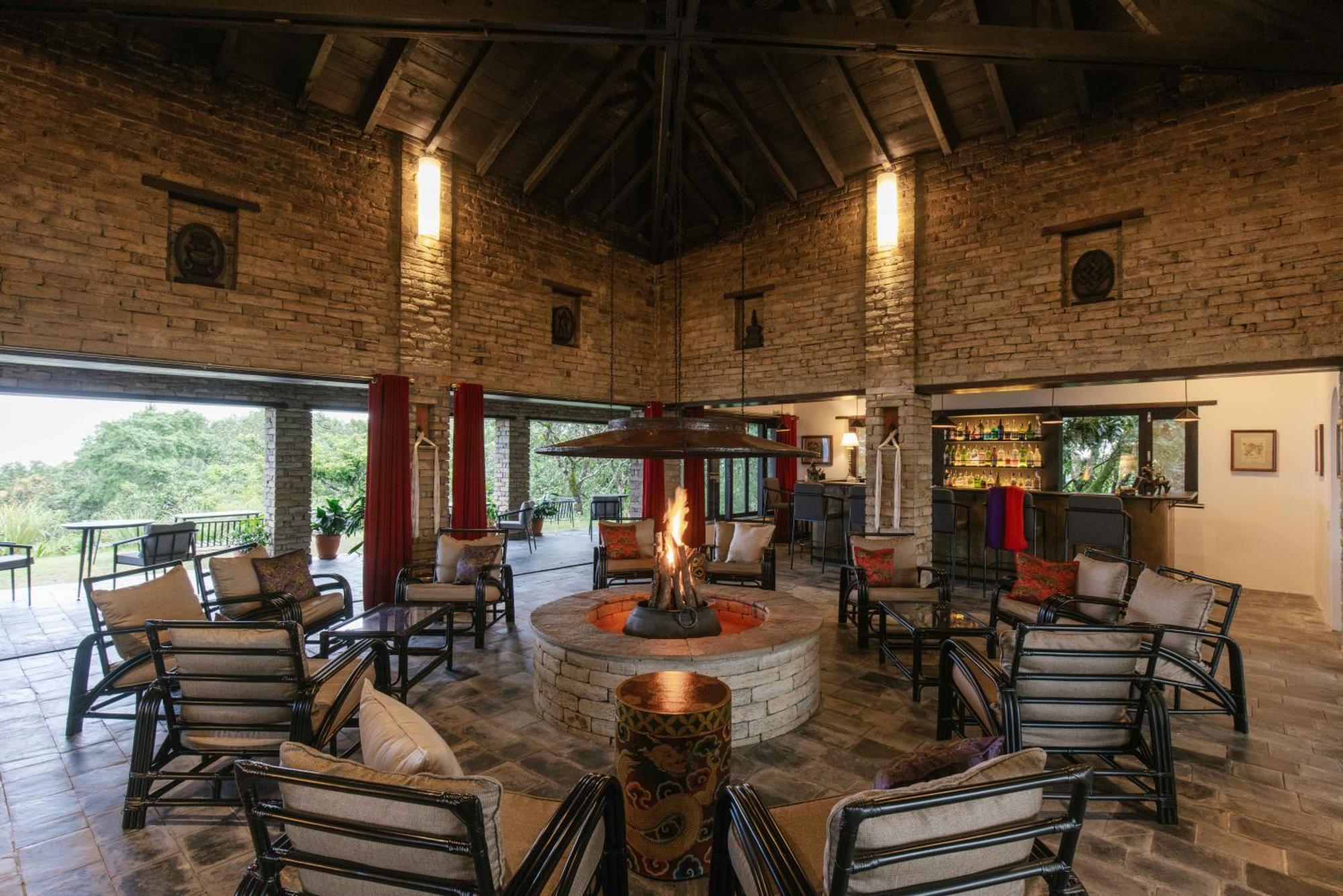 Tiger Mountain Pokhara Lodge Екстериор снимка